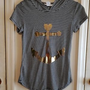 Short sleeve hooded shirt